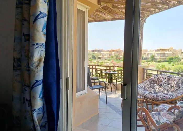 3 Bedroom Sunset Haven By The Sea Apartman