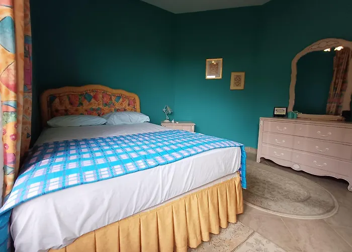 3 Bedroom Sunset Haven By The Sea Apartman *