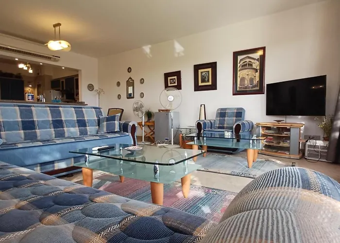 Apartman 3 Bedroom Sunset Haven By The Sea *